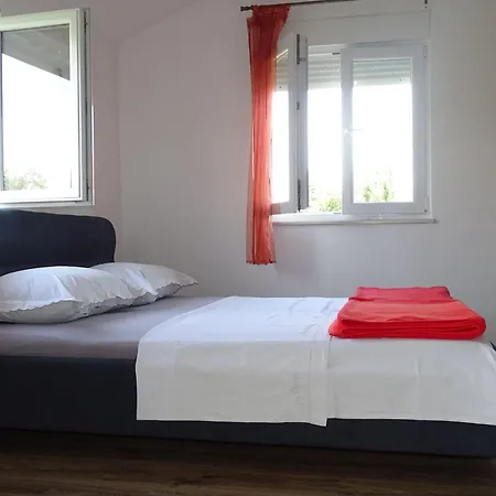 Luna Appartement *