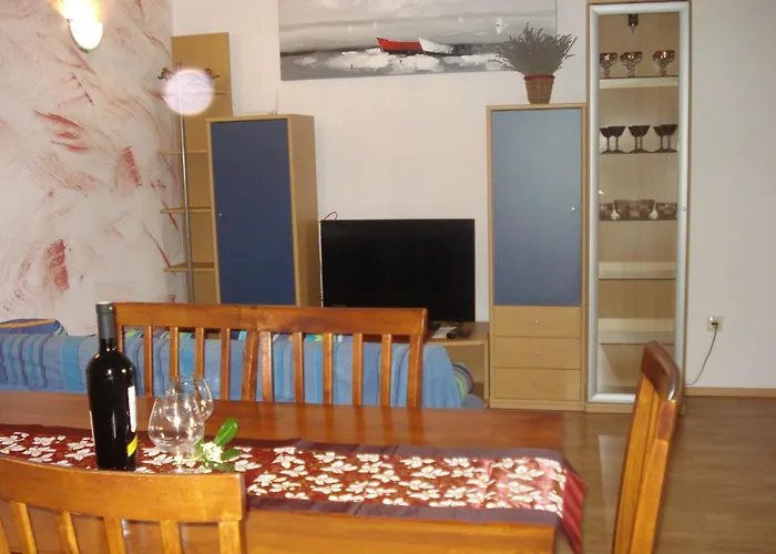 Luna Apartment *