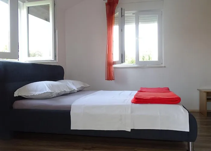 Luna Apartment *